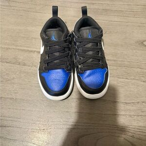 Jordan Kids Black and Blue Sneakers